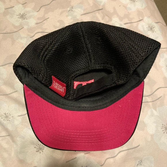 T-Mobile hat - Picture 2 of 3